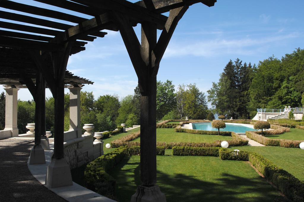 Chateau Des Avenieres Cruseilles Exterior foto